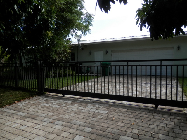 Miami Dade Aluminum Fences and Gates 33155 33175
